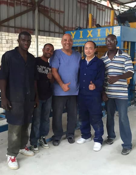 Yixin intelligent Qt5-15 brick machine line in Haiti