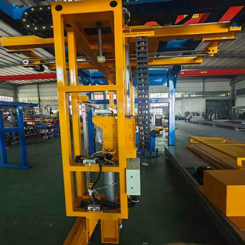 which is easy to assemble and disassemble