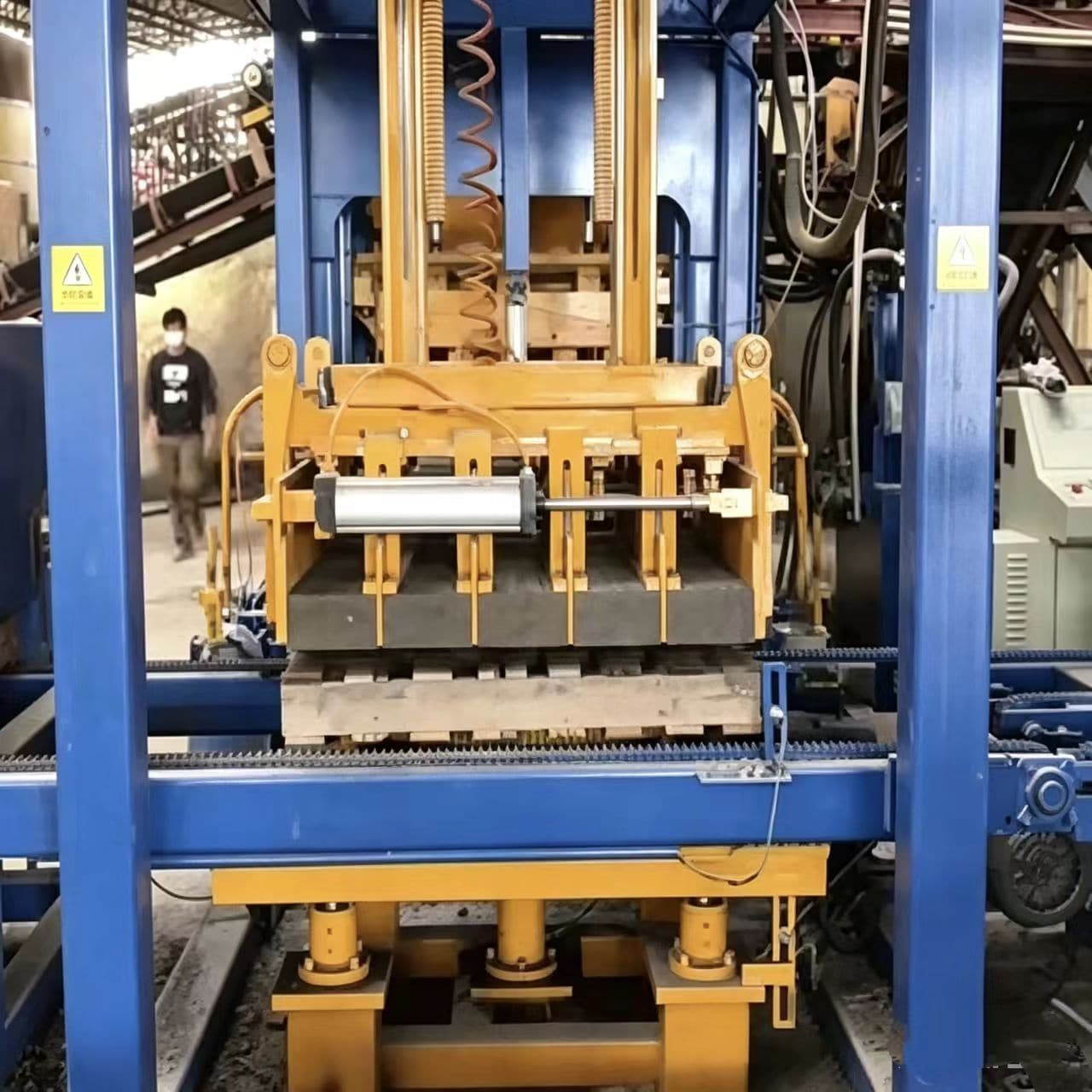 Raw Material block making machine